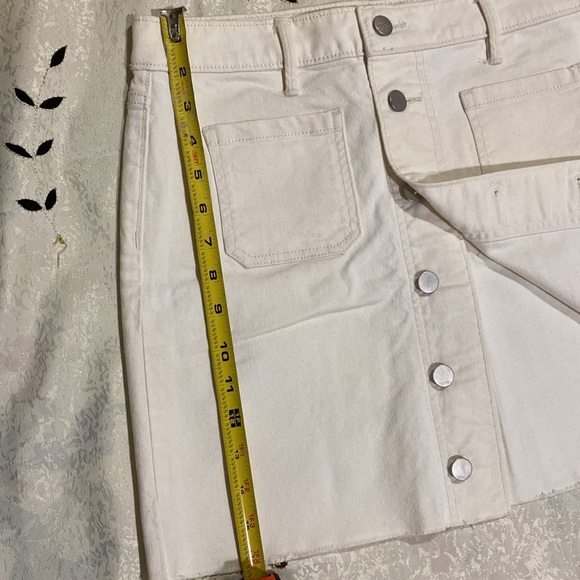 LOFT BEIGE DENIM SKIRT WITH FRONT POCKETS - Picture 5 of 7